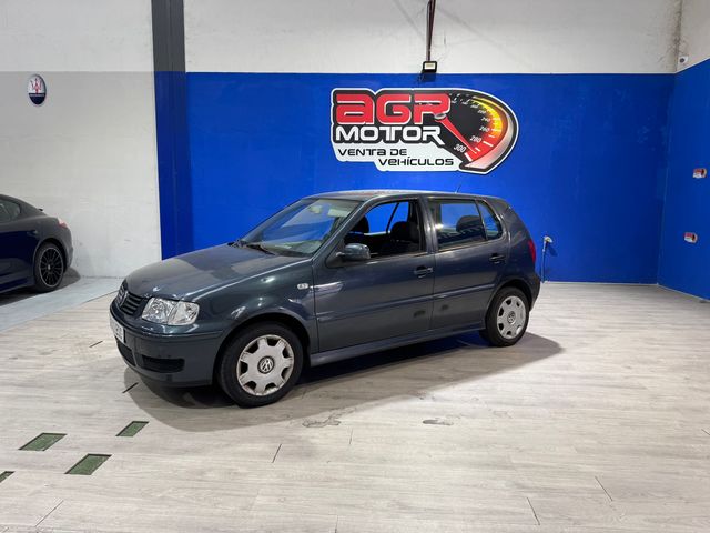 Volkswagen Polo 1.4 i