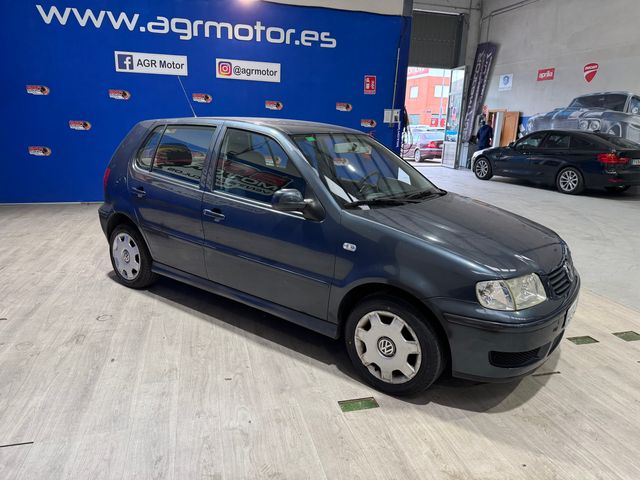 Volkswagen Polo 1.4 i
