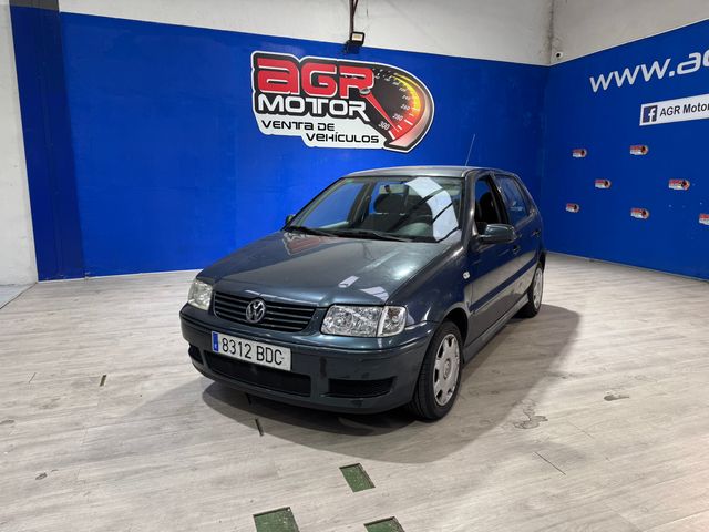 Volkswagen Polo 1.4 i