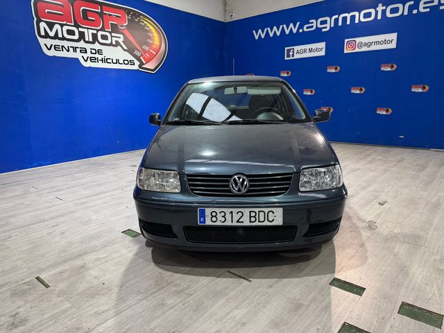 Volkswagen Polo 1.4 i