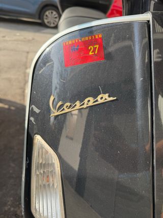 Vespa 125 LX Negra