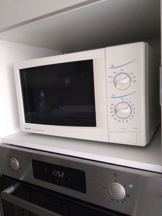 Microondas Sanyo 800W - URGE VENTA
