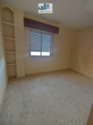 Piso en venta en Linares