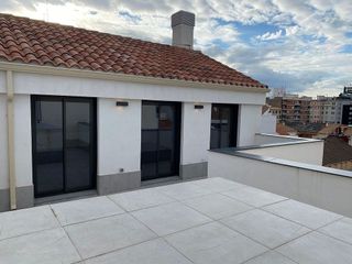 Ático en alquiler en El Grau en Valencia