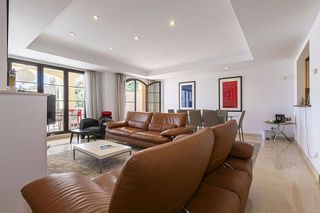 Casa adosada en venta en Benahavís