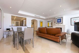 Casa adosada en venta en Benahavís