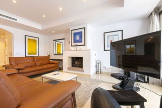 Casa adosada en venta en Benahavís