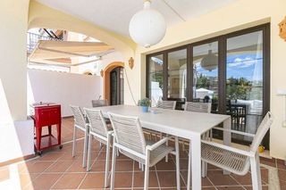 Casa adosada en venta en Benahavís