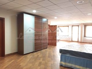 Casa adosada en venta en Elda