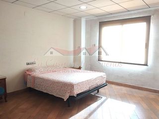 Casa adosada en venta en Elda