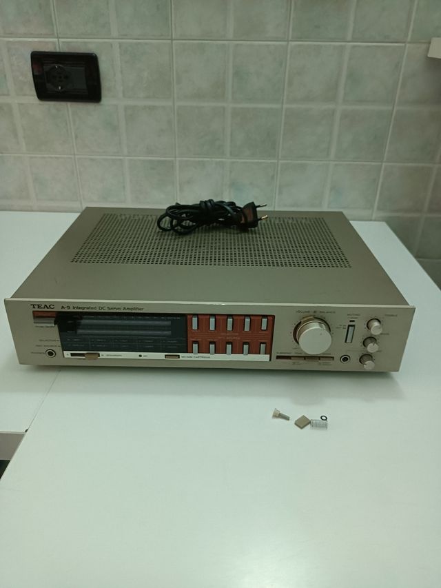 Amplificatore Integrato TEAC A-9 DC Servo