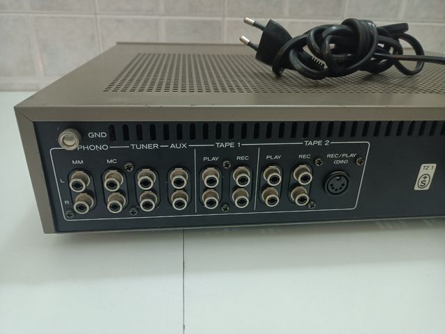 Amplificatore Integrato TEAC A-9 DC Servo