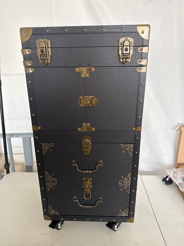 Valigia da parrucchiere con ruote