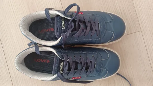 Tenis Levis niño T36 azul
