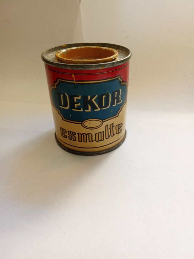 Lata de Esmalte Antigua Dekor