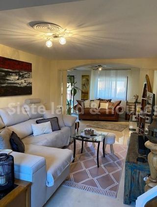 Casa adosada en venta en Coín