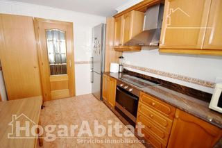 Piso en venta en Zona Piscinas en Burriana