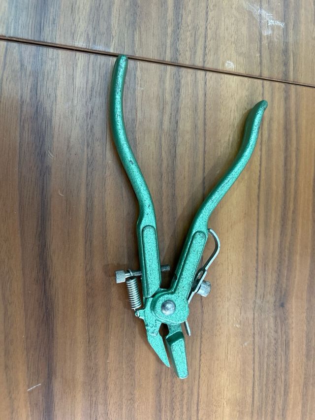 Pinza avivadora West Germany Antigua