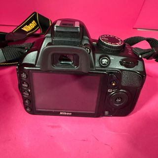 Cámara Digital Réflex Nikon D3100