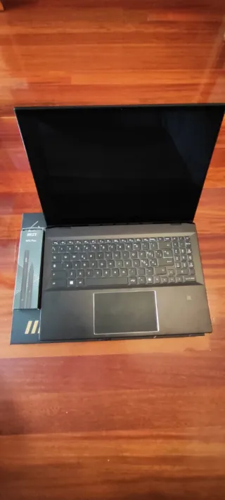 MSI Summit E16 Flip A12UCT Portátil
