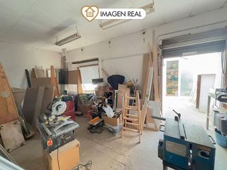 Local comercial en venta en El Castell-Poble Vell en Castelldefels