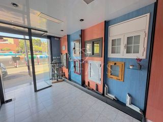 Local comercial en venta en El Castell-Poble Vell en Castelldefels