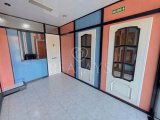 Local comercial en venta en El Castell-Poble Vell en Castelldefels