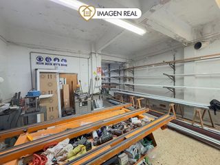 Local comercial en venta en El Castell-Poble Vell en Castelldefels