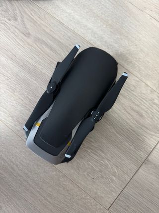 DJI Mavic Air + Mando + 3 Baterías fly more combo