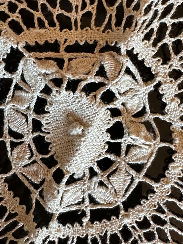 Centrotavola antico al tombolo