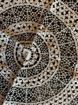 Centrotavola antico al tombolo