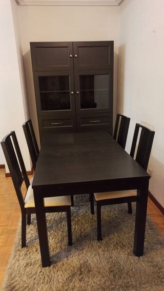 Comedor Bjursta: Mesa y Alacena