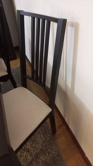 Comedor Bjursta: Mesa y Alacena