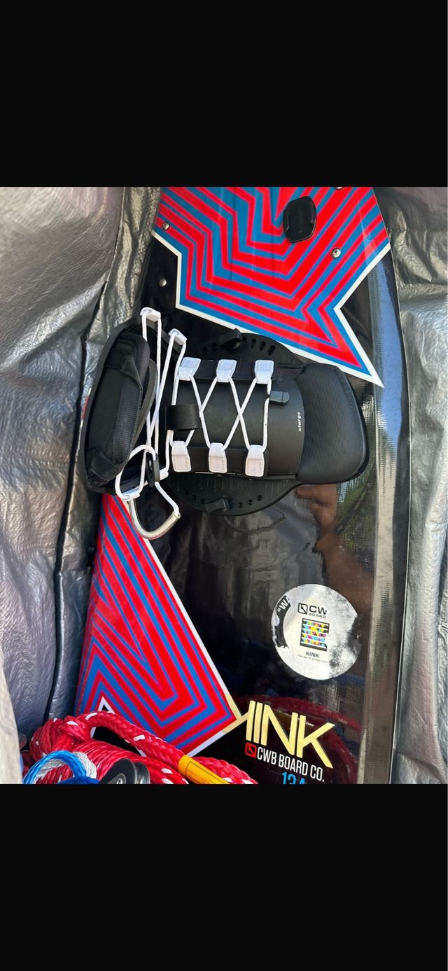 Tabla Wakeboard CWB Kink 134 + Funda