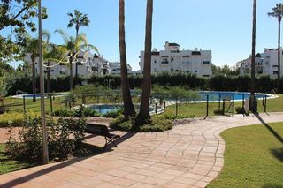 Piso en alquiler en Nueva Andalucía centro en Marbella