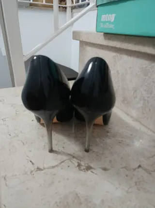 Zapatos de tacón Zara negros