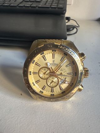 Reloj Festina Cronógrafo Dorado