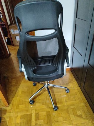 Sillón de escritorio ergonómico negro
