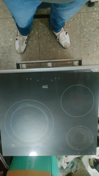 Placa Vitrocerámica Beko Seminueva