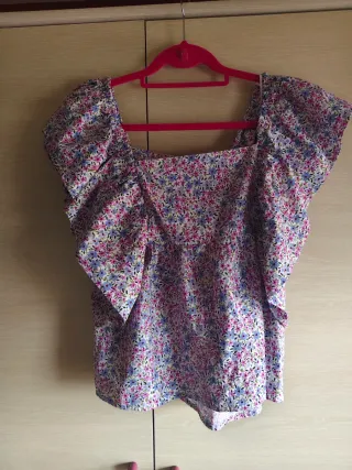 Blusa Mango flores