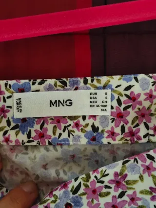 Blusa Mango flores
