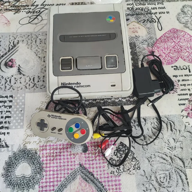 Super Famicom + 63 giochi + Super GameBoy