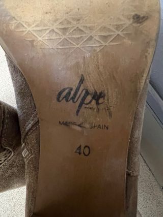 Botines ante piel marrón T40 marca Alpe