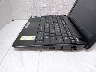 Portatil ASUS EEEPC R101 (1774)