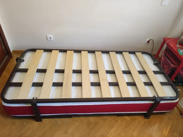 Cama nido con estructura metálica