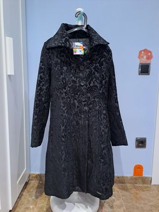 T 40 NUEVO Abrigo Desigual Negro