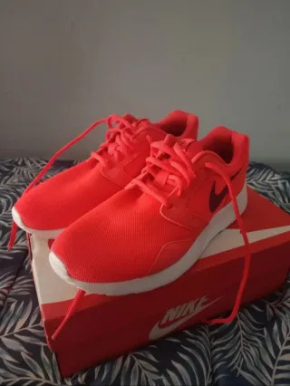 Zapatillas deportivas Nike color naranja