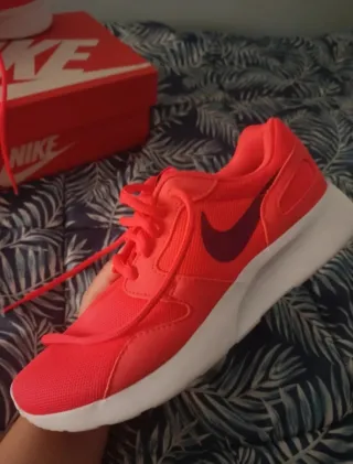 Zapatillas deportivas Nike color naranja