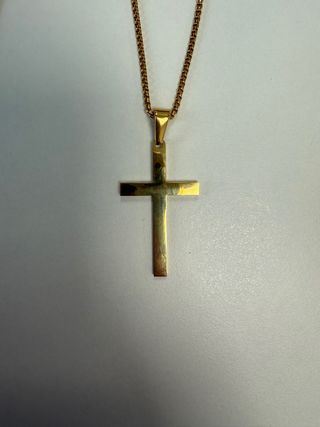 Cadena y colgante cruz bañada en oro
