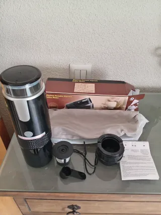 Cafetera Portátil CM-1988